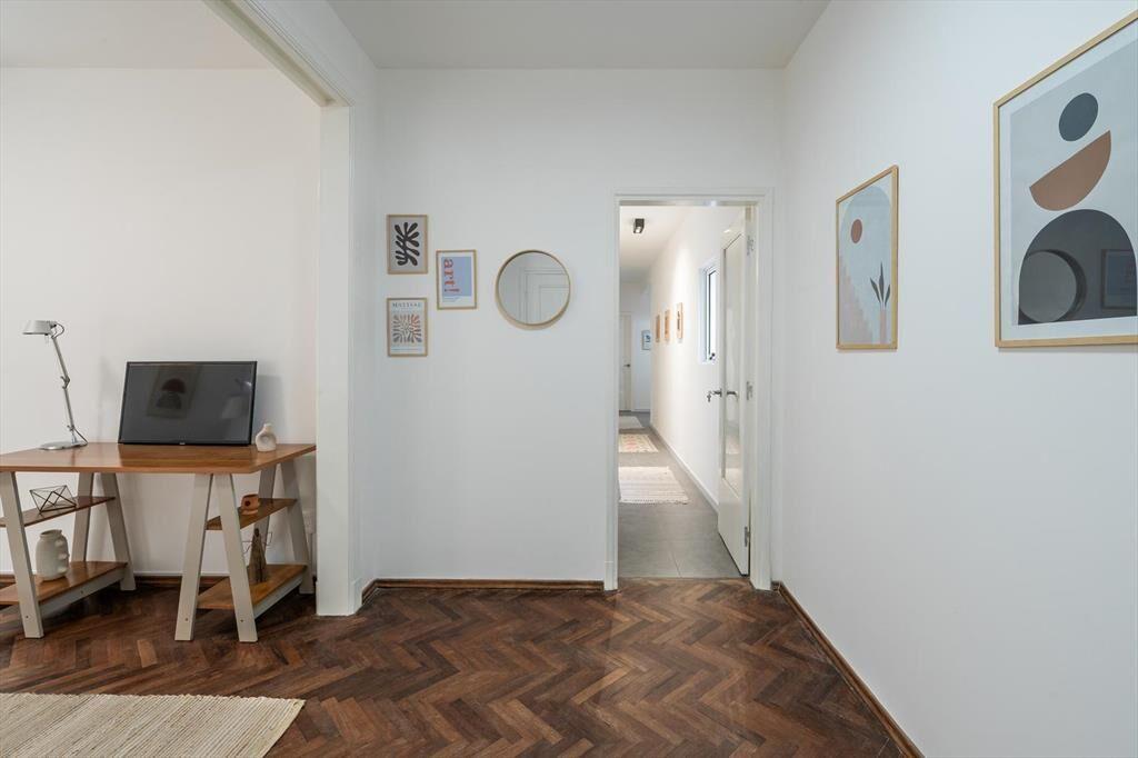 Venta apartamento 3 dormitorios y balcón -  Tres Cruces