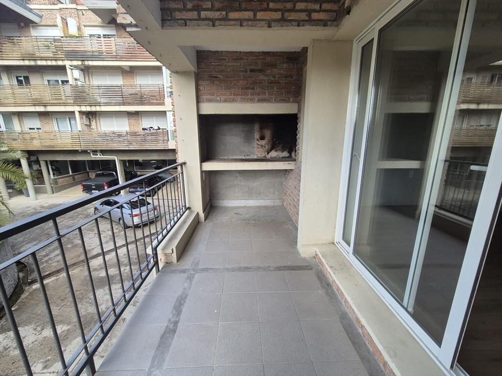 ALQUILER APARTAMENTO EN HARAS DEL LAGO CON GARAJE