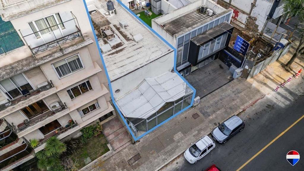 TERRENO EN VENTA EN PUNTA CARRETAS ALTURA 27 MTS