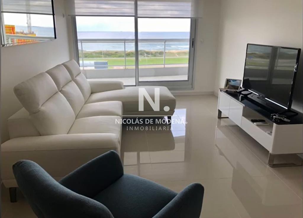 Hermoso departamento en playa Brava de 2 en venta