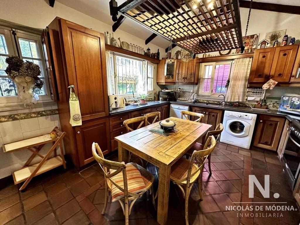 Casa en venta en Playa Mansa, Punta del Este.