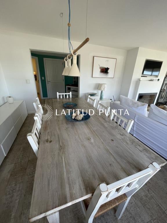 Apartamento de 3 dormitorios en Rincón del Indio