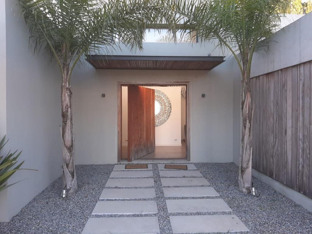 VENTA CASA EN BARRIO PRIVADO LA ALBORADA PUNTA DEL ESTE