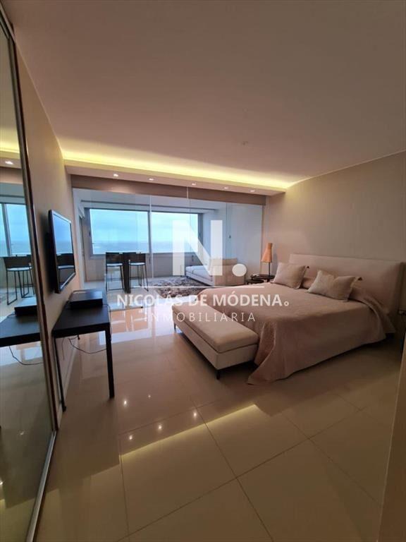 Apartamento de 3 domitorios en suite, frente al