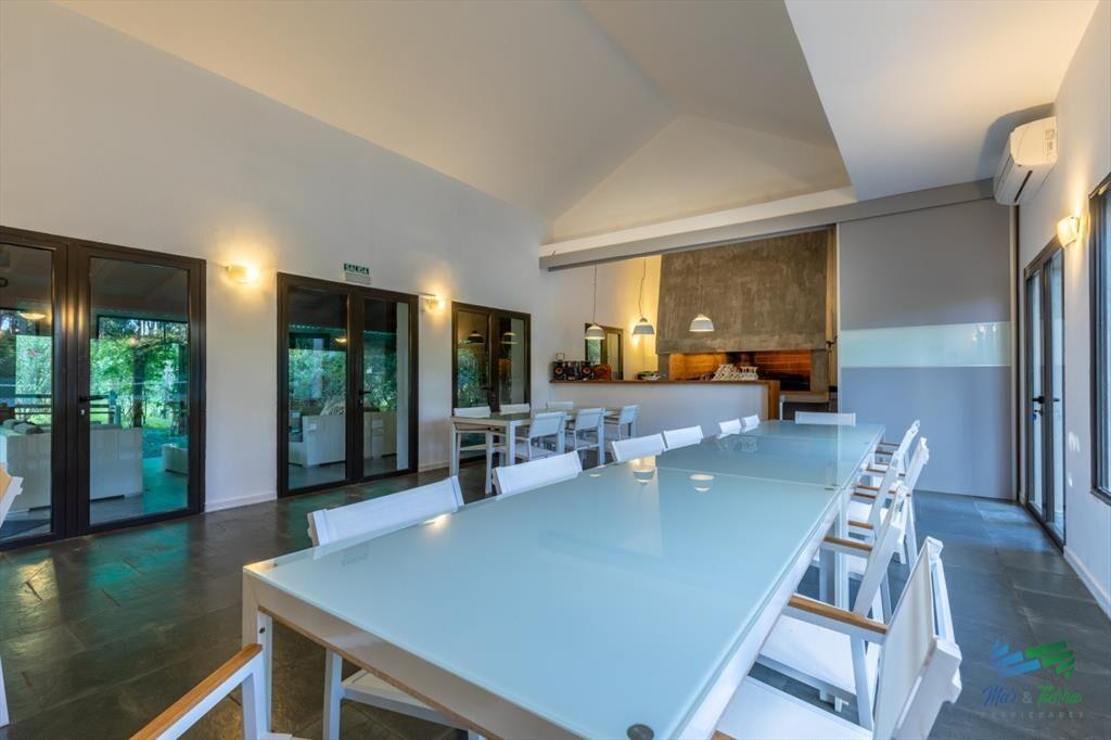 Vendo casa en barrio privado con todos los Punta
