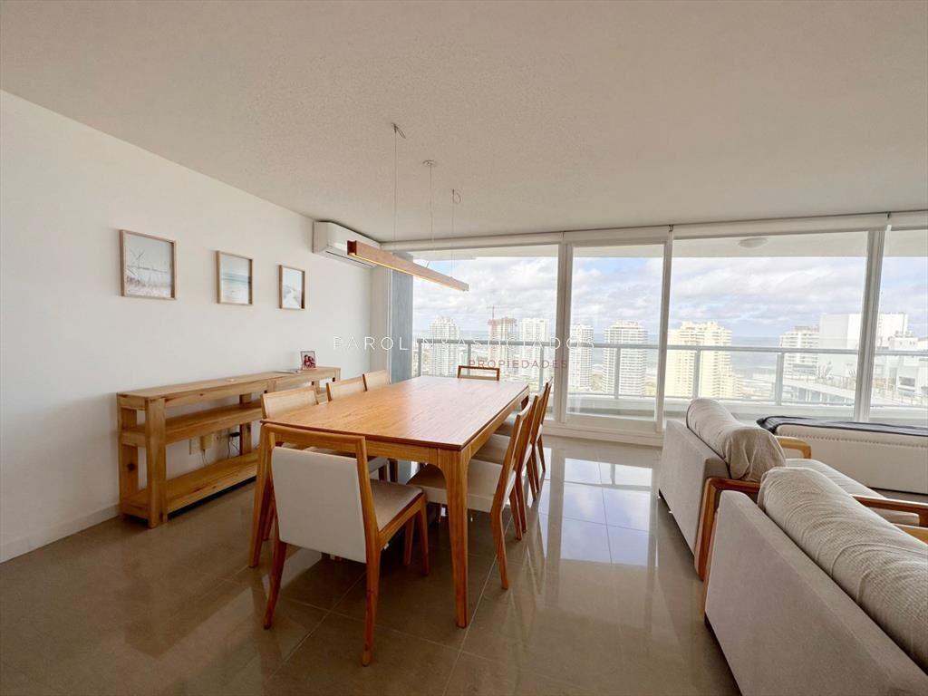 Apartamento de 3 dormitorios en suite en venta en Torre One