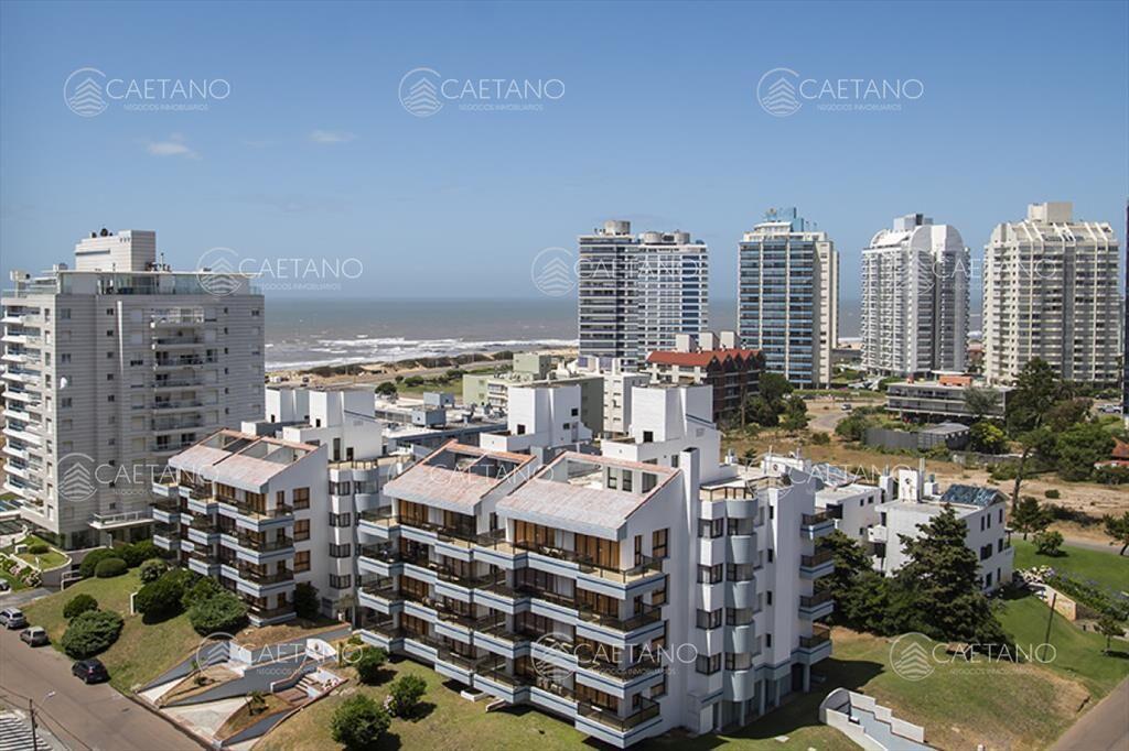 Venta apartamento 2 dormitorios playa brava Punta