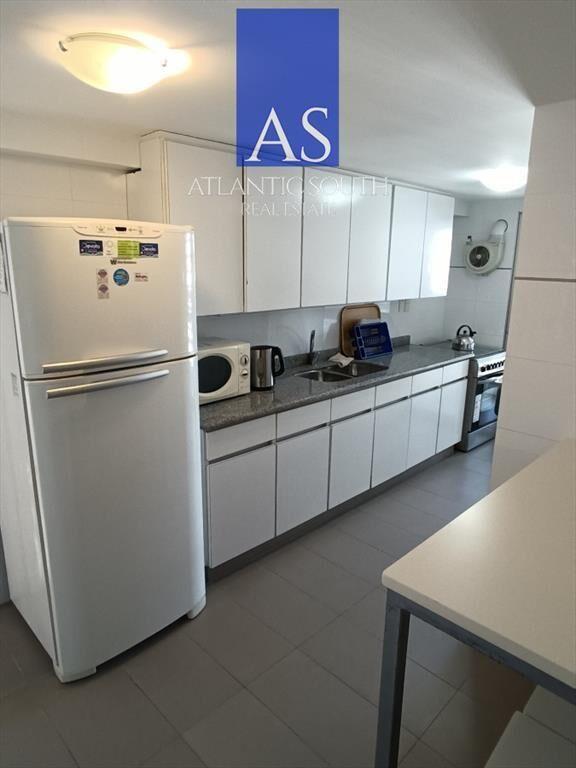 Apartamento 2 dormitorios + dependencia con en