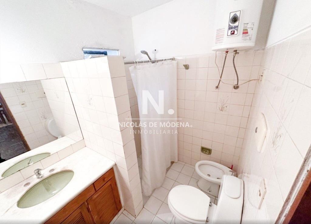 Venta de Lote con casa, ZONA COMERCIAL, en