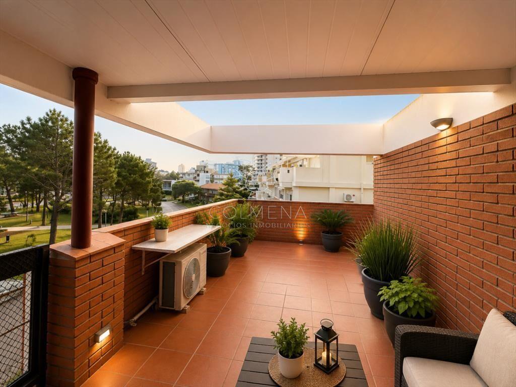 Apartamento con parrillero en Venta, 3 dormitorios, Plaza M
