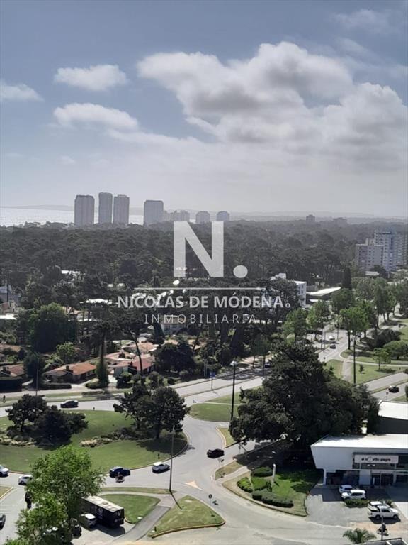 apartamento de 2 dormitorios y 2 baños, ubicado
