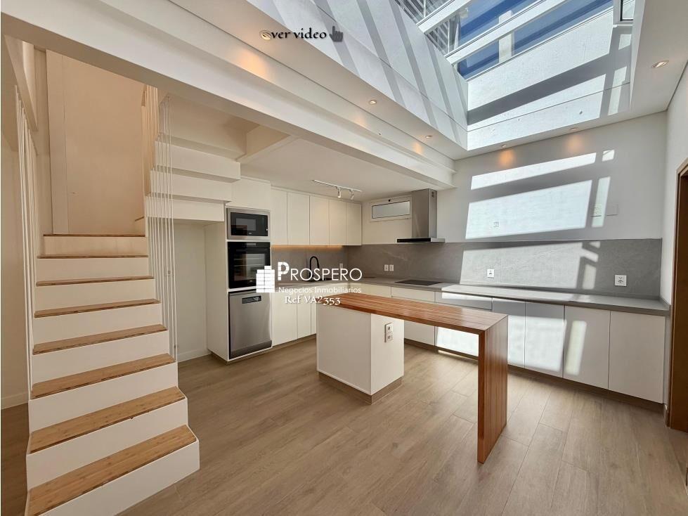 va2353/P/1 venta casa2dorm+esc. Parque rodo garaje/azotea