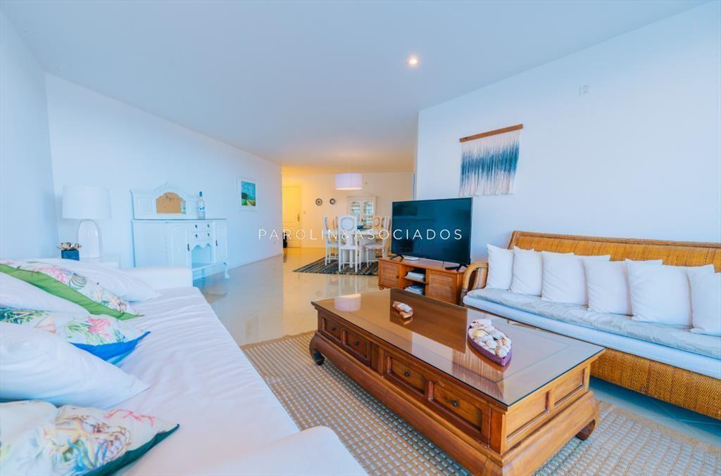 Apartamento a 100 metros del mar, 3 dormitorios más depend