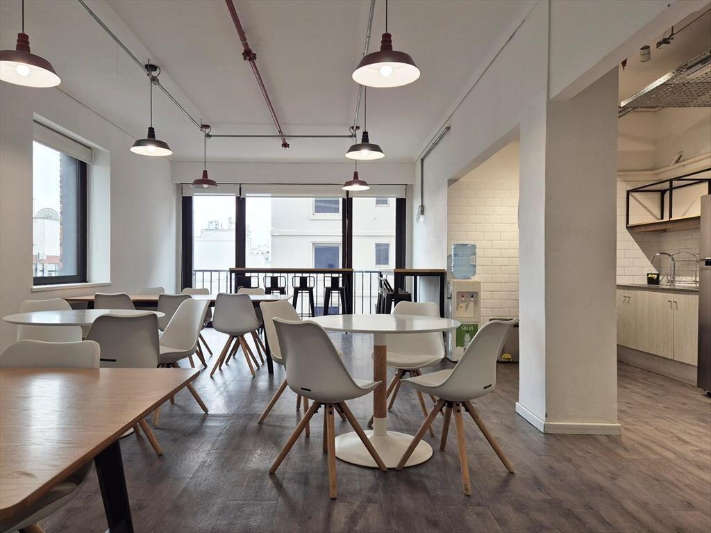 - ALQUILER - OFICINA PRIVADA - COWORK - PLAZA INDEPENDENCIA
