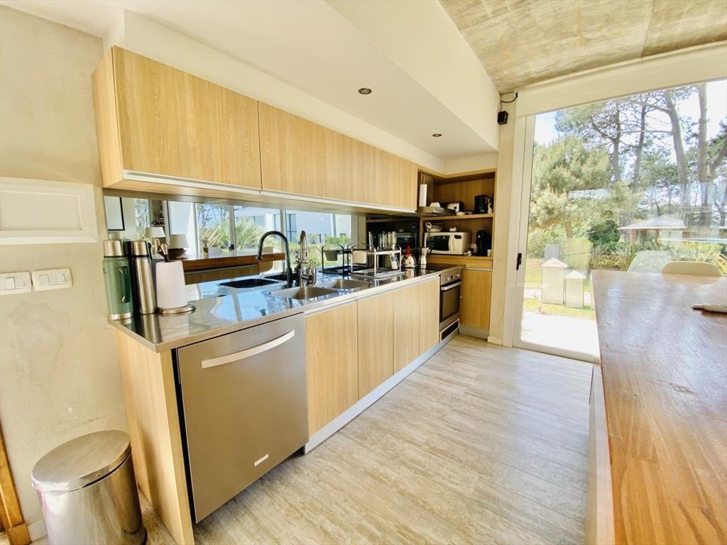 VENTA CASA DE 3 DORMITORIOS EN BARRIO PRIVADO