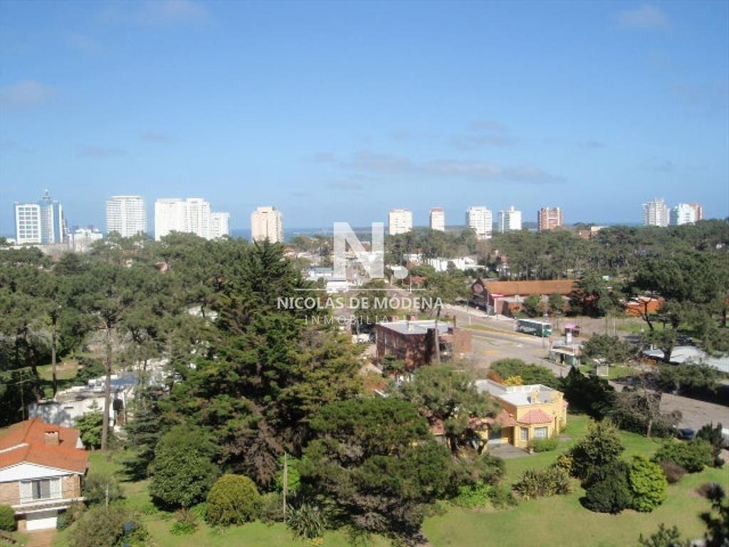 Apartamento en Roosevelt de 2 dormitorios, Punta
