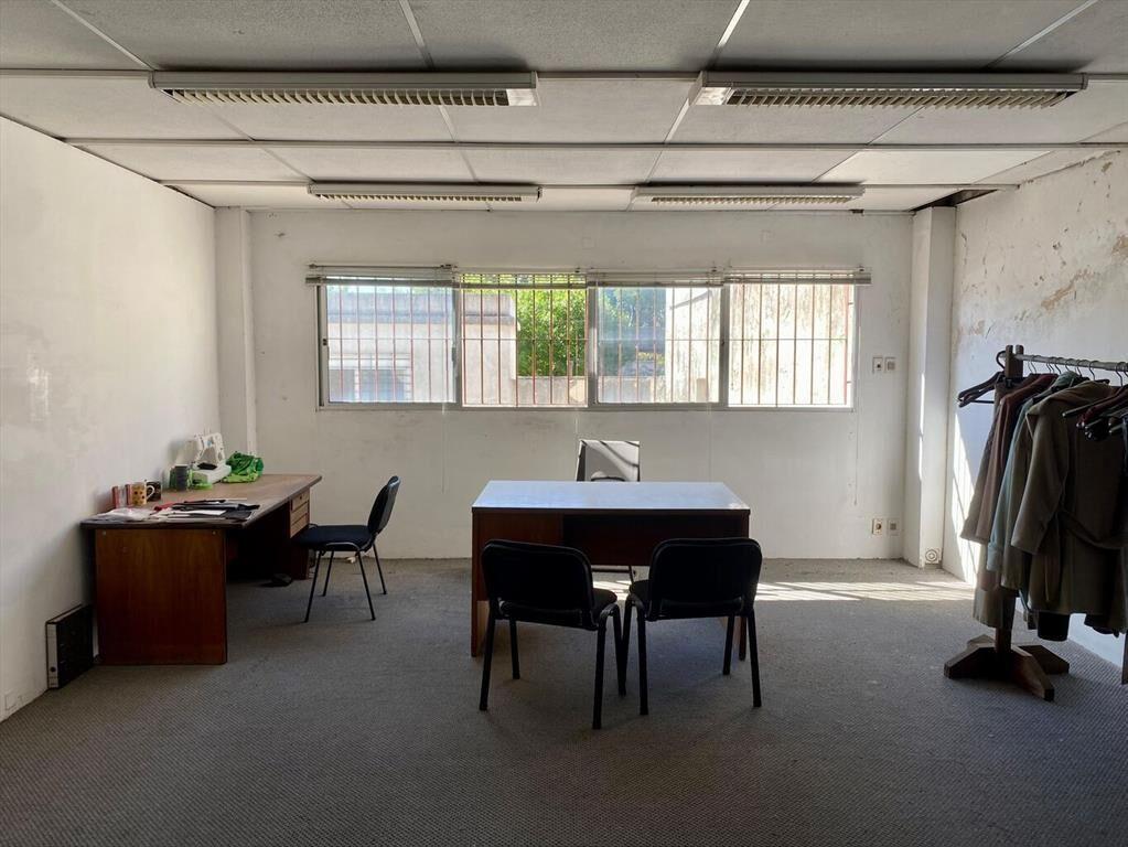 Padrón único, vivienda u oficinas + deposito. Gran potencia