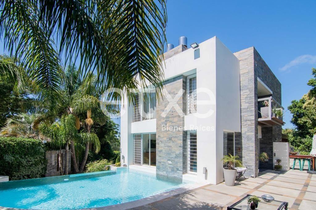 Casa en venta Carrasco...