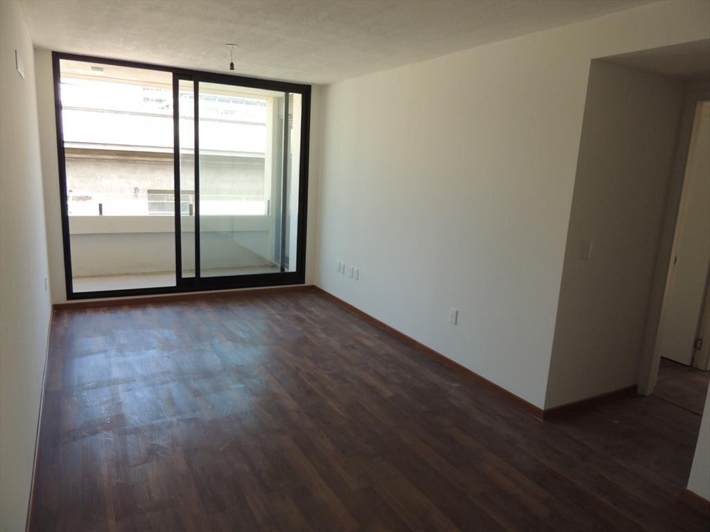 Venta apartamento 3 dormitorios Ciudad Vieja. Con renta Op