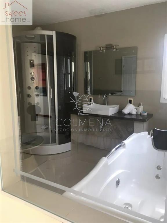Casa de 4 dormitorios dentro del Complejo
