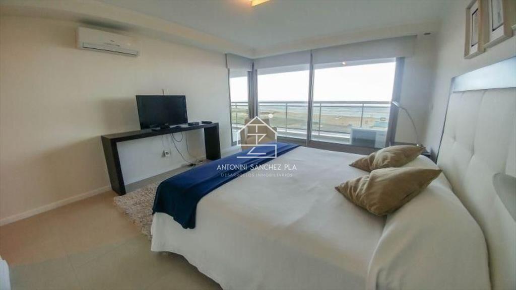 Apartamento en alquiler Playa Brava 3 dormitorios