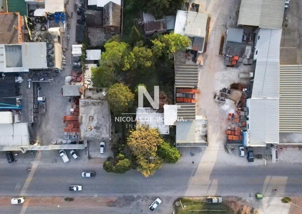 Venta de Lote con casa, ZONA COMERCIAL, en