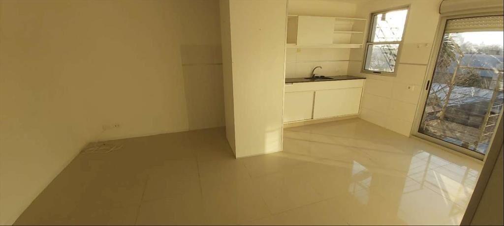 Venta y Alquiler APARTAMENTO CON RENTA, DE 1 DORMITORIO, 1