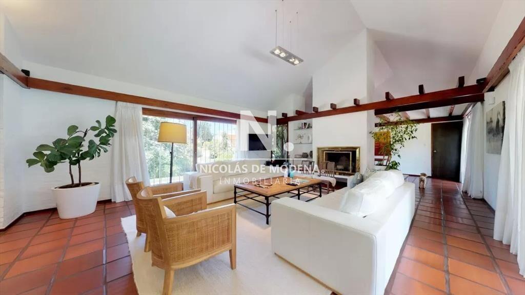 Casa en venta en Punta del este de 4 dormitorios.