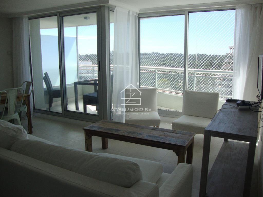 APARTAMENTO EN TORRE CON TODOS LOS SERVICIOS. A METROS DE P