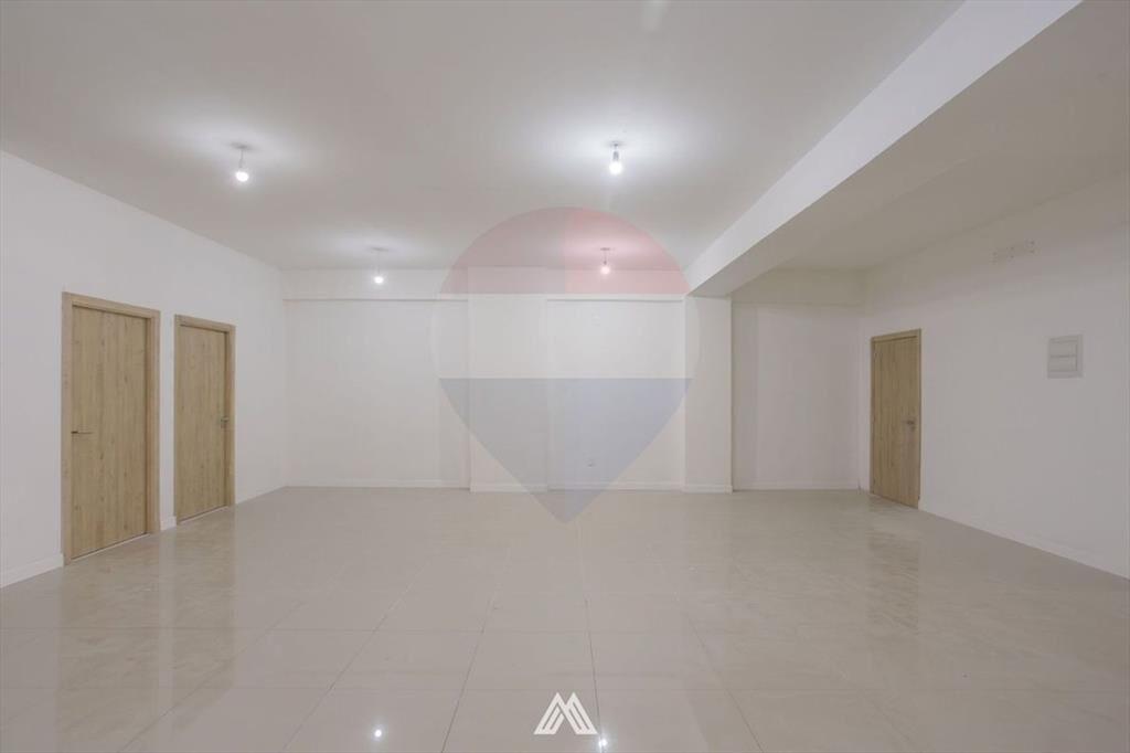 VENTA LOCAL COMERCIAL SOBRE 18 DE JULIO, CORDÓN
