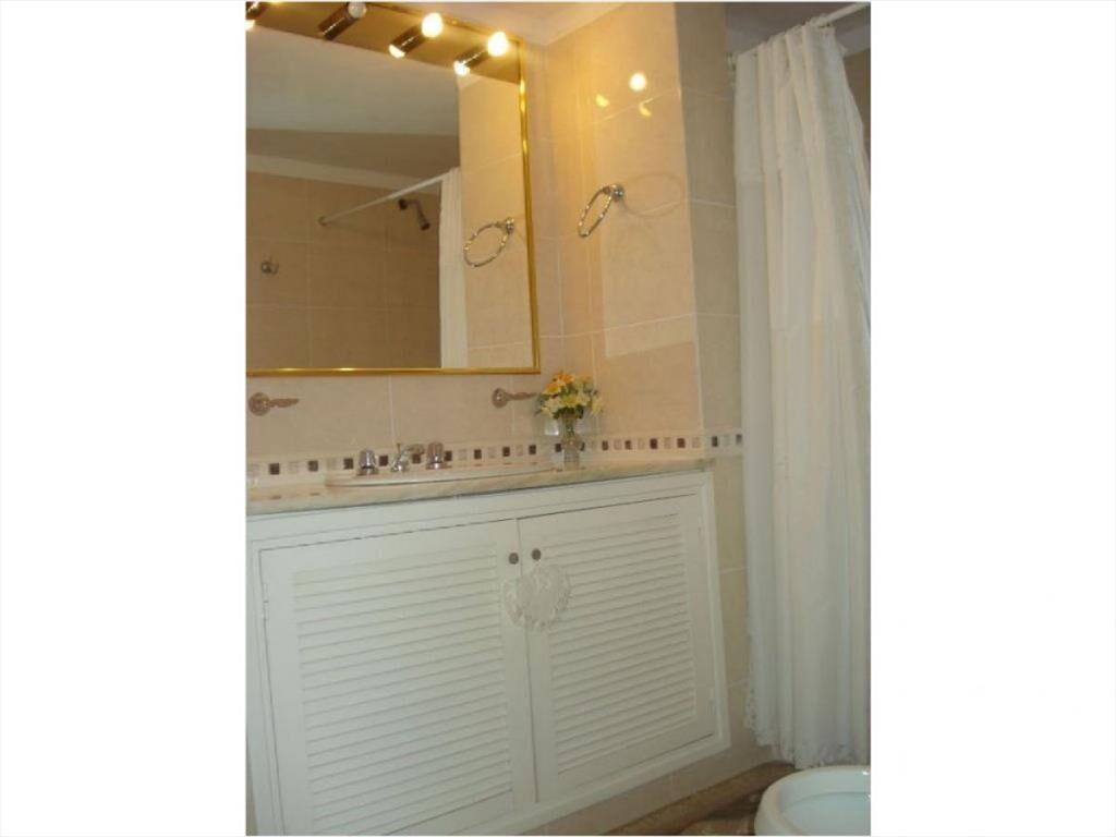 Apartamento en venta en Península, piso alto con vista al