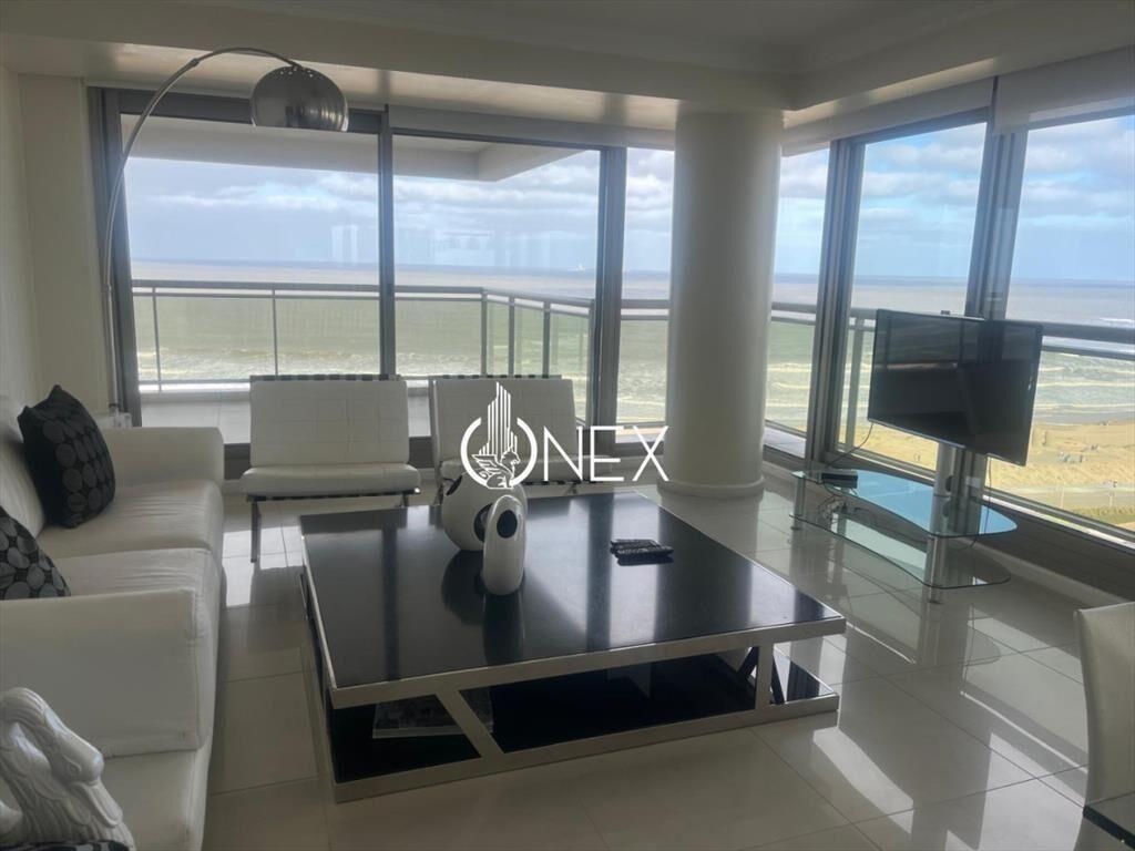 Venta apartamento de 3 dormitorios en suite más dep de ser
