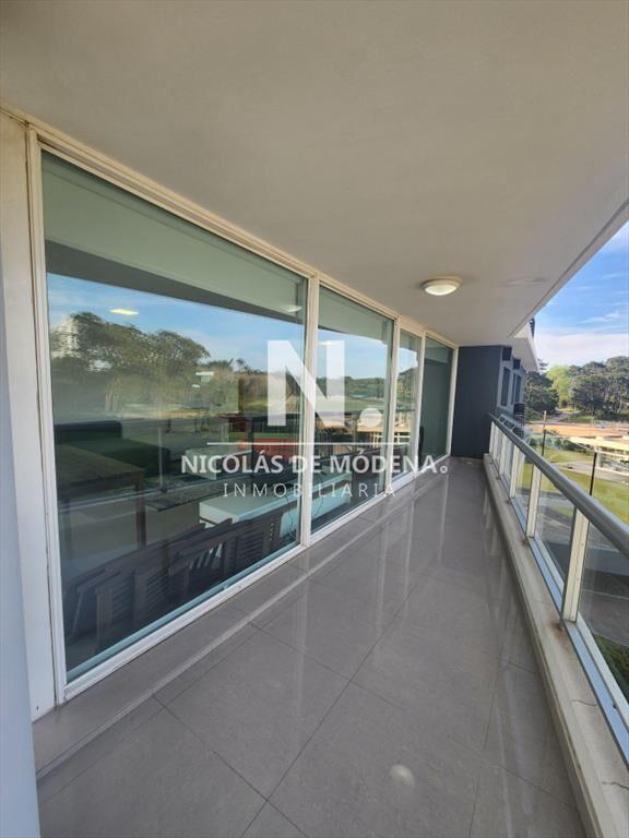 Apartamento de 4 dormitoios en venta, Roosevelt -