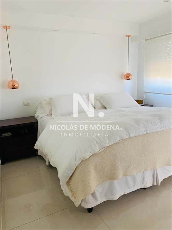 Apartamento en primera linea, 5 dormitorios en