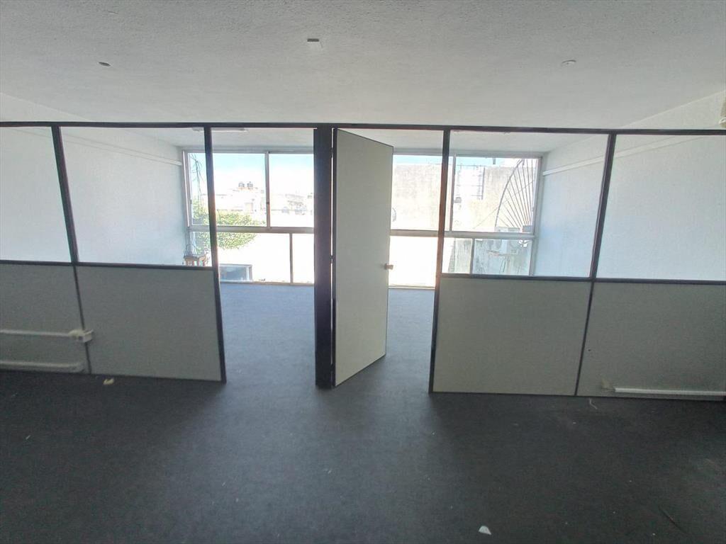 Oficina -Oficina en Ciudad Vieja, prox Plaza Zabala!!
