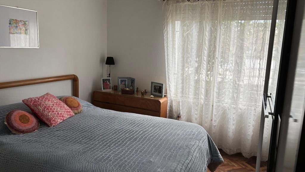 Casa en venta en Brazo Oriental,  2 plantas, 3 dormitori...