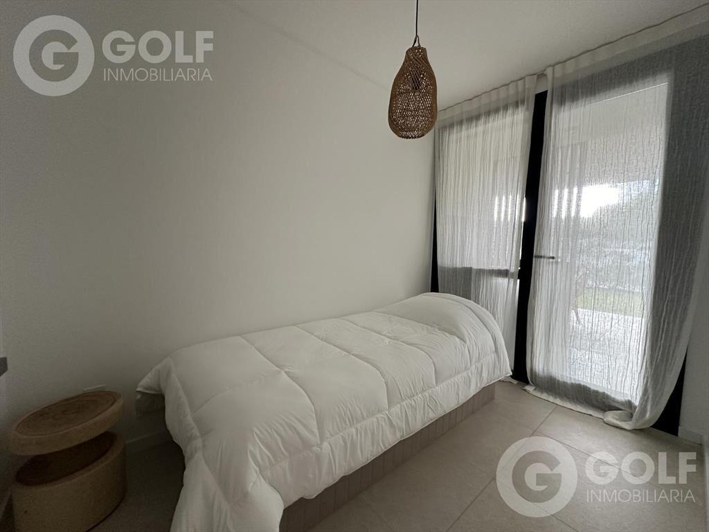 Venta de apartamento de 3 dormitorios en Manantiales