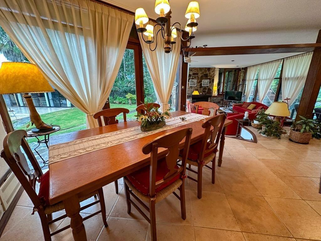 Casa en excelente zona de Playa Mansa