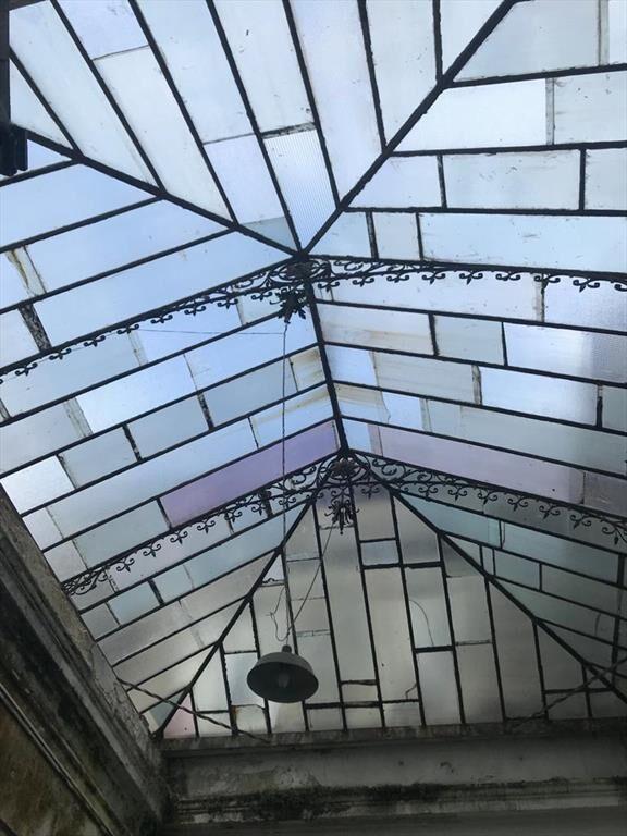 VENTA GRAN VIVIENDA EN CENTRO OPORTUNIDAD