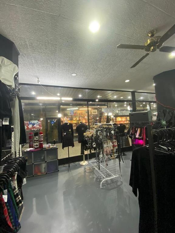 Venta local comercial de 94 m2 en Galería Central