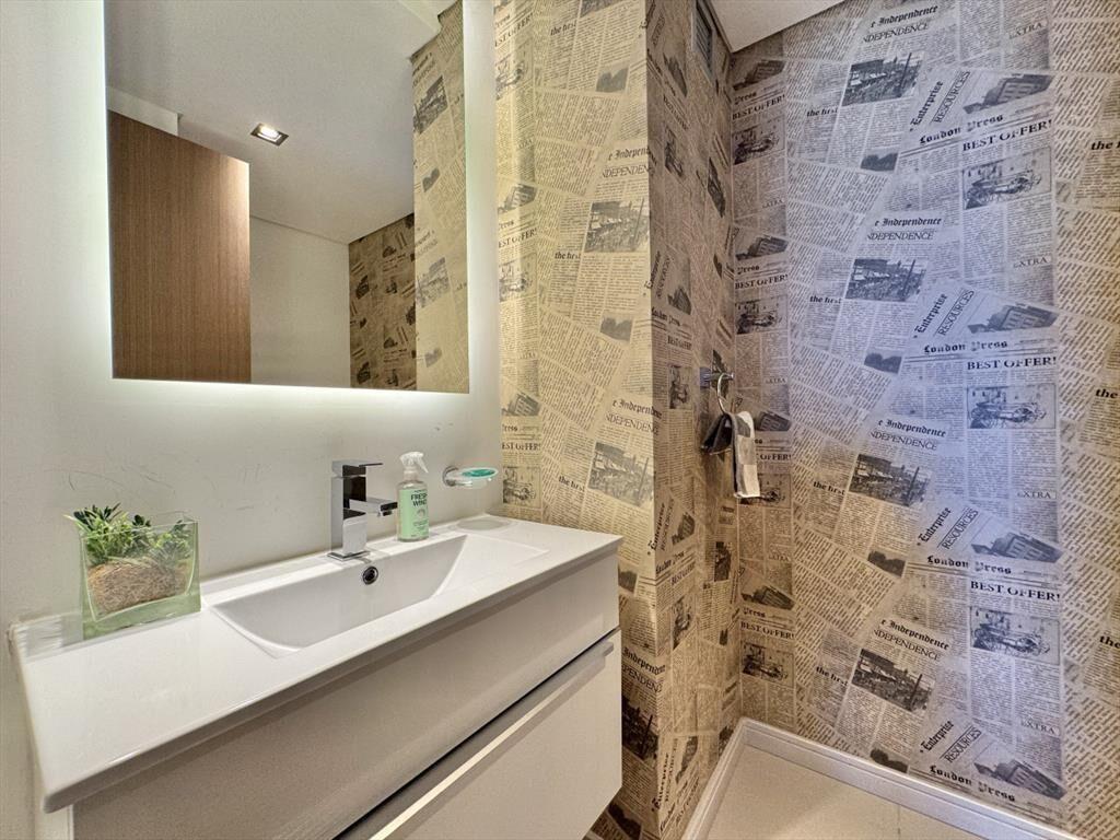 VENTA APARTAMENTO 2 DORMITORIOS + DEPENDENCIA