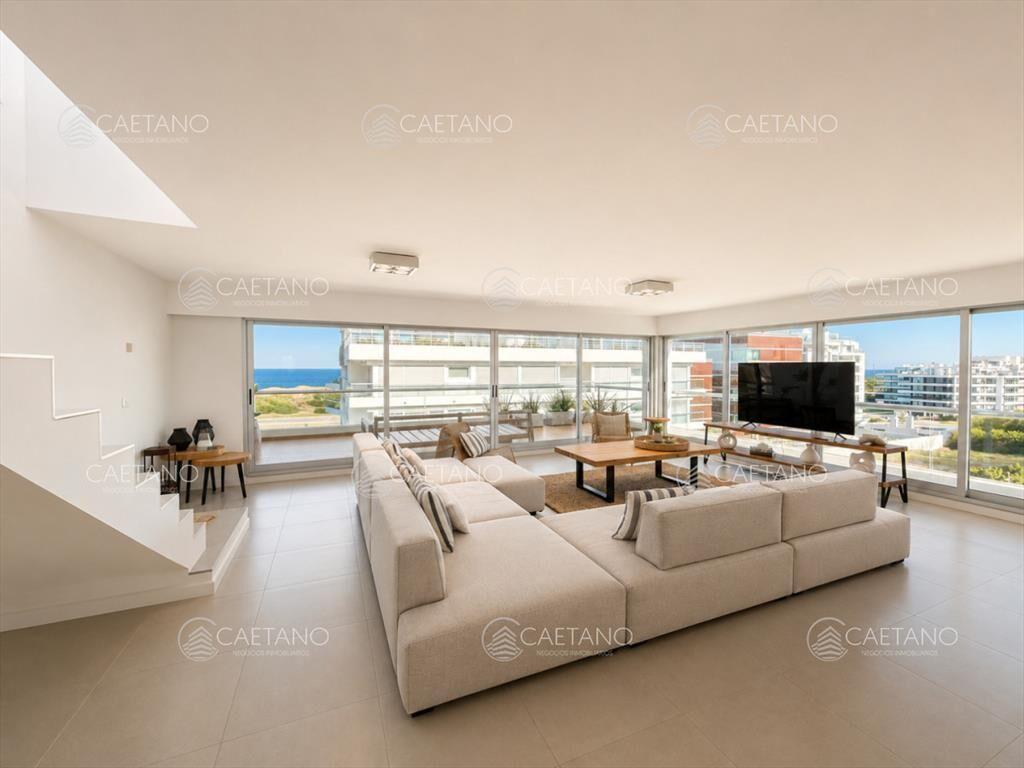 Lujoso pent house brava venta