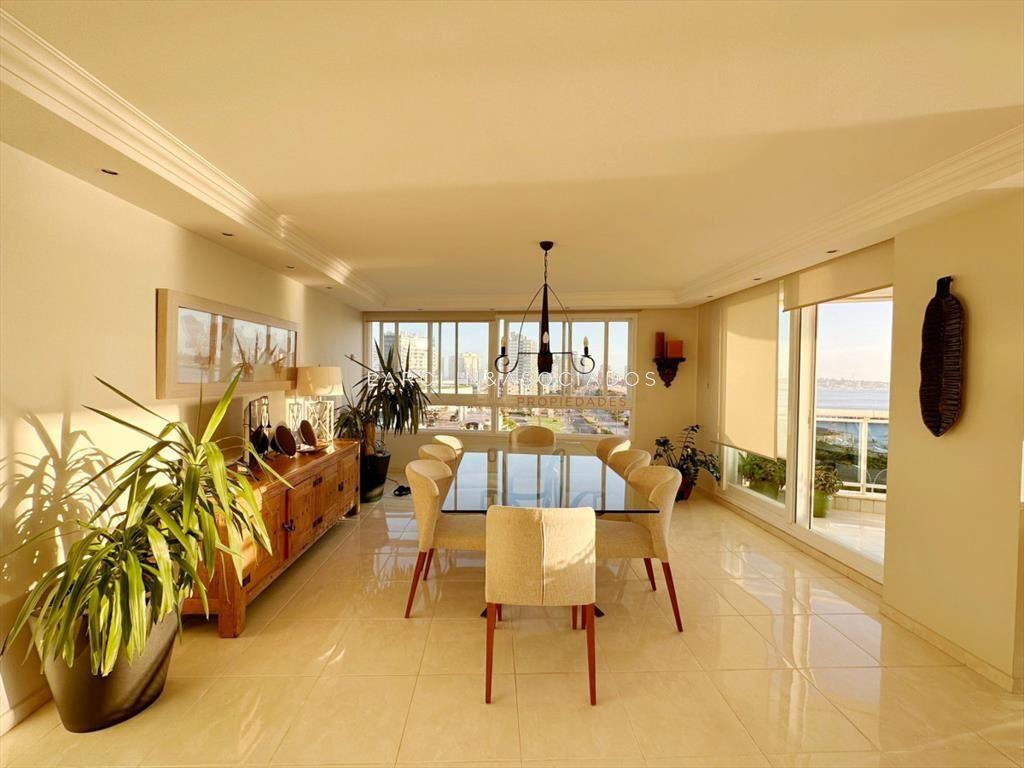 Apartamento en venta de 3 dormitorios en Tower,