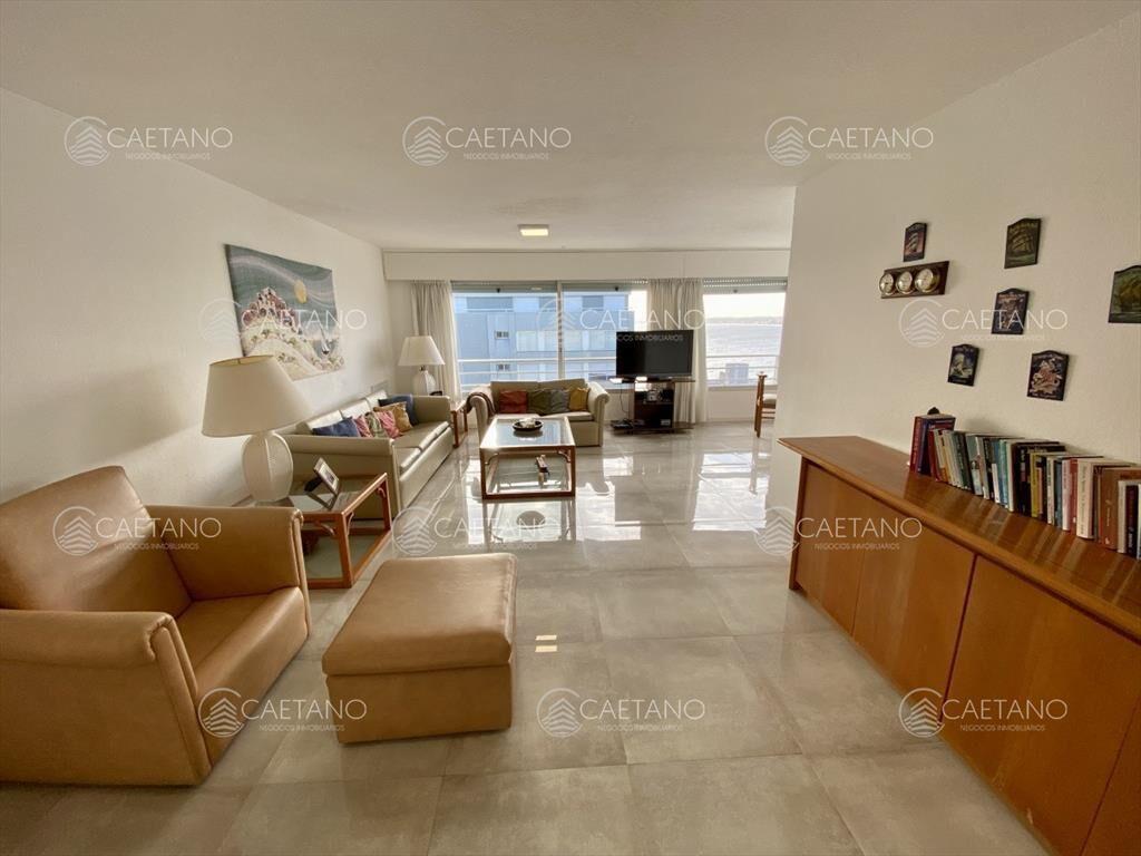 Apartamento 3 dormitorios en península Punta del