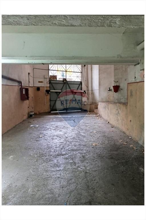 Venta de cochera Aguada con renta