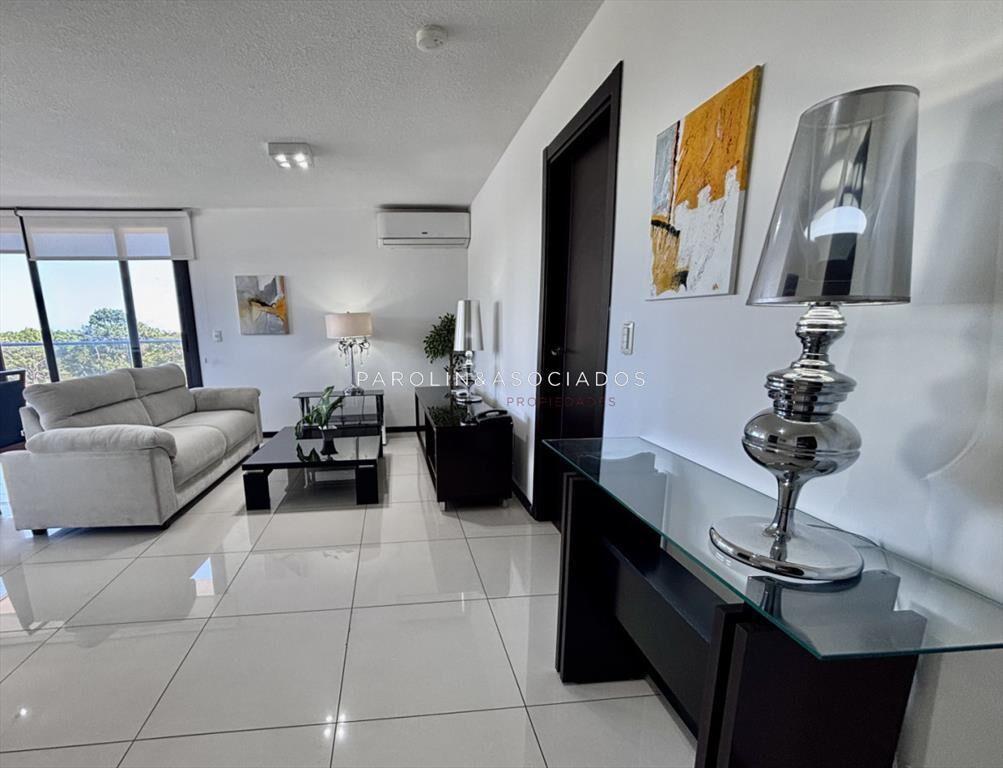 Venta apartamento 3 dormitorios