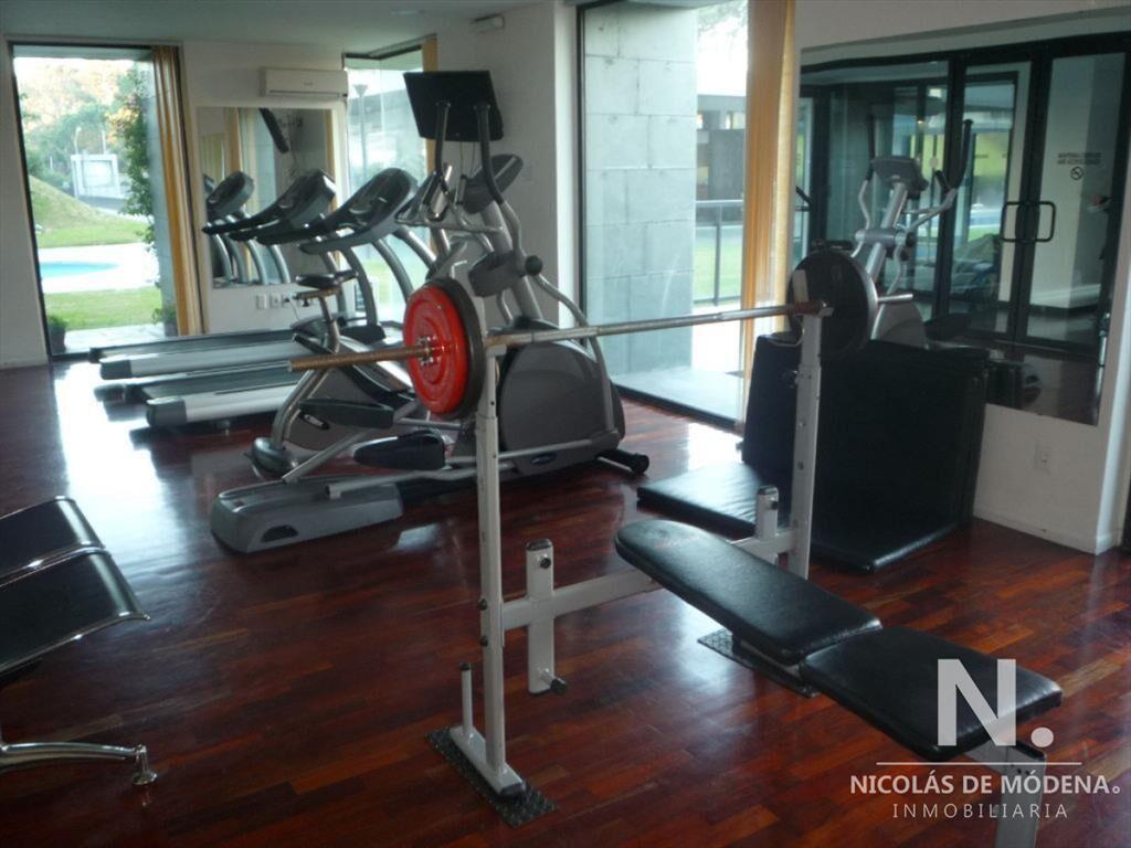 Excelente vista con todos los amenities sobre Roosevelt