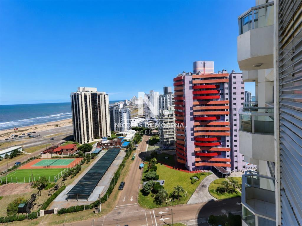 En venta apartamento en Torre Marina, de 1 en
