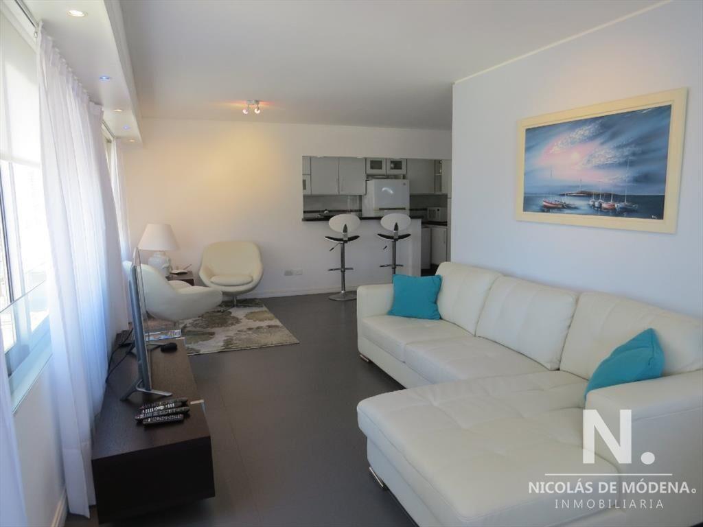 Apartamento en peninsula con excelente vista al puerto y to