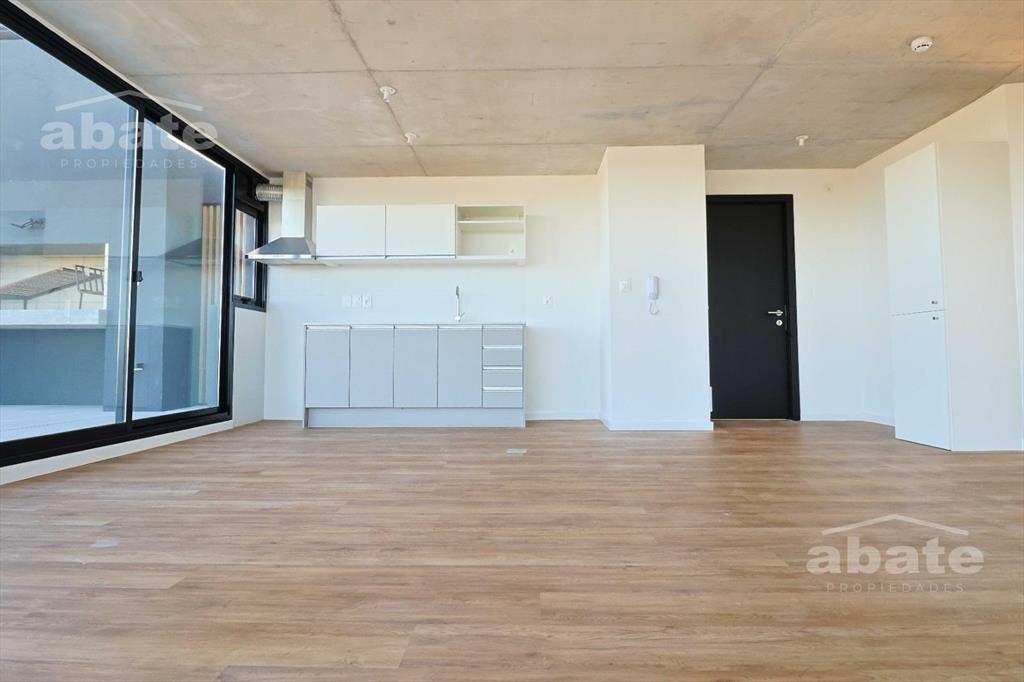 Venta apartamento 1 dormitorio con garaje con parrillero -